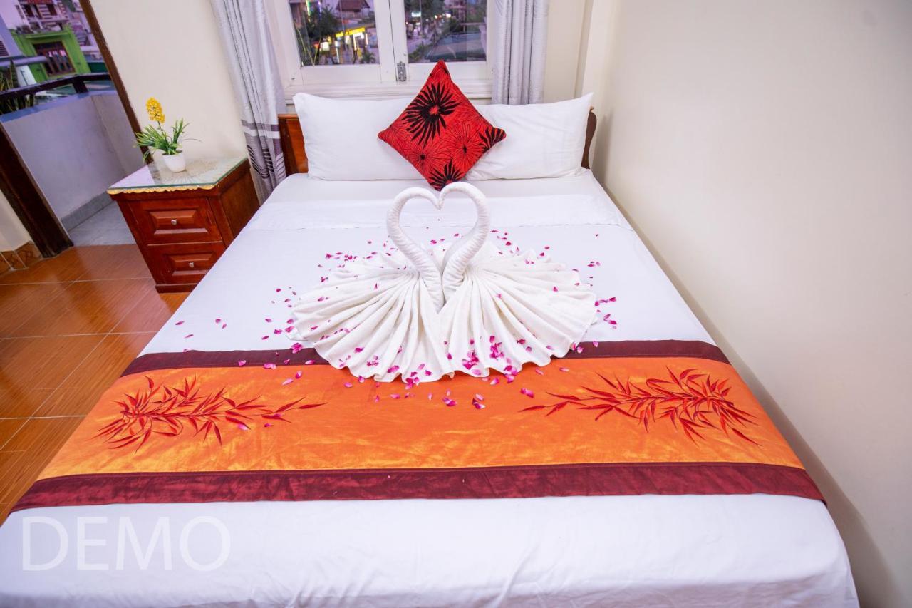 Thien Thanh Hotel Phong Nha Buitenkant foto